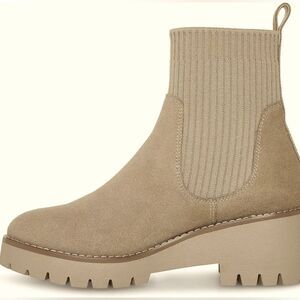 Blondo Dexter Waterproof Lug Sole Boot in Taupe Tan 7.5 NWT